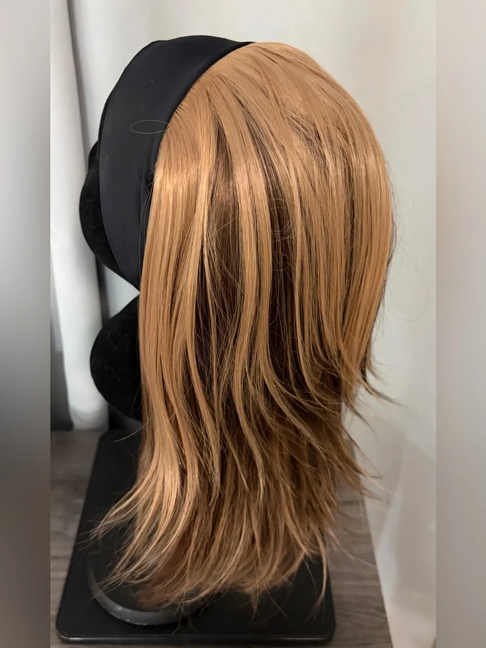 NEW CHELSEY SMITH CROWN Headband Wig Brunette Carmel Highlights Long Layers